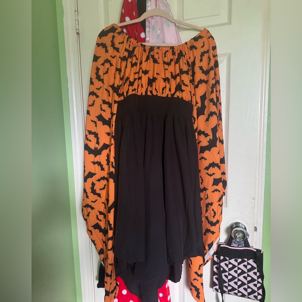 Bat long sleeve dress from Retro stage